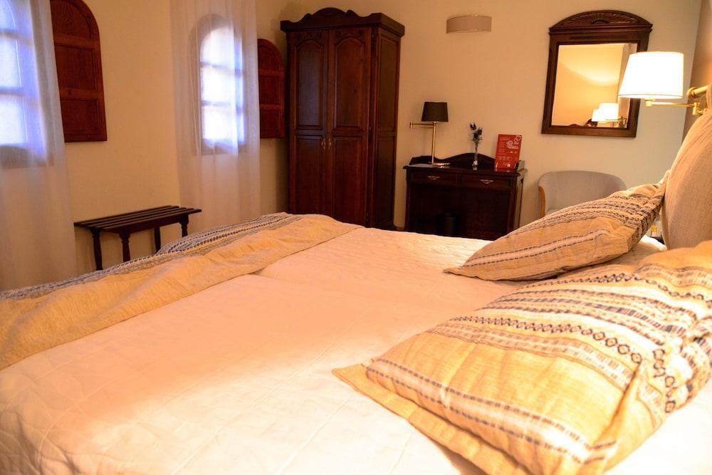 Hotel Cardenal Ram Морелья Екстер'єр фото